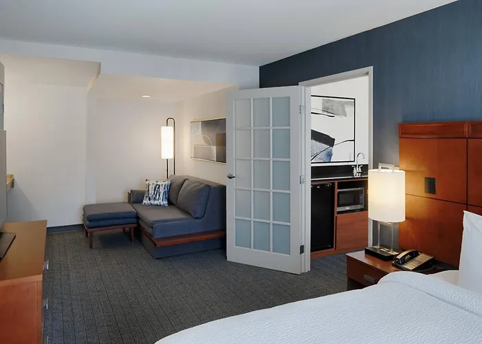 Courtyard By Marriott Springfield Downtown