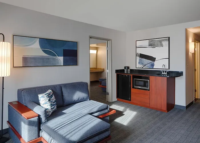 Courtyard By Marriott Springfield Downtown