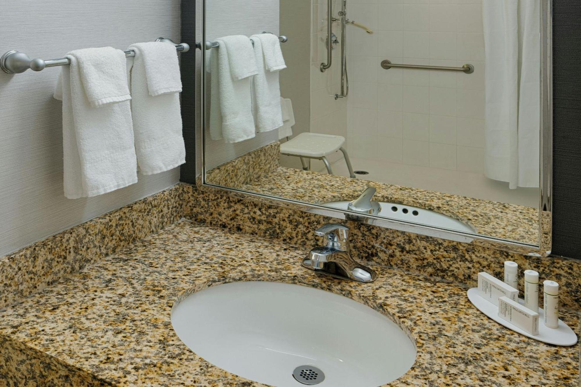 Courtyard By Marriott Downtown 3* Springfield