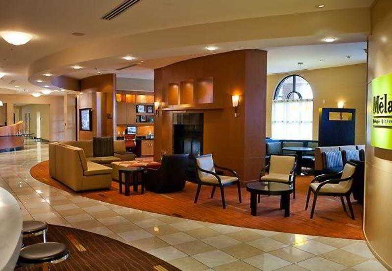 Courtyard By Marriott Downtown 3*