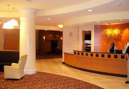 Courtyard By Marriott Downtown 3*